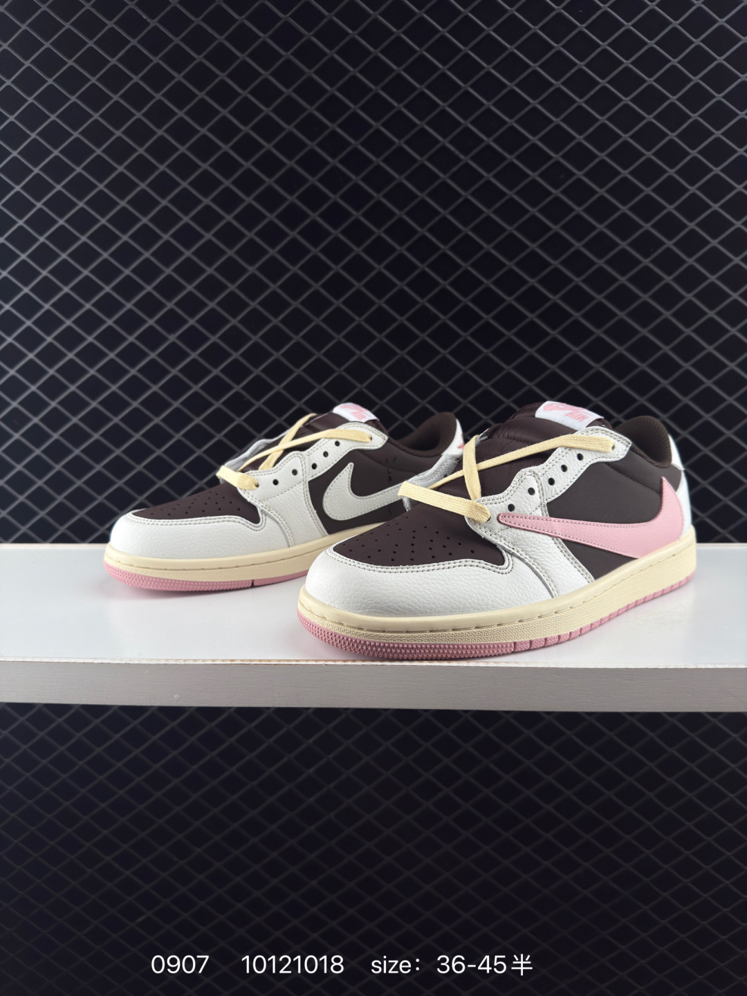 Travis Scott x Nike Wmns Air Jordan 1 Low OG